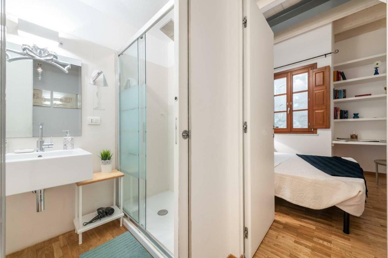 Mirti Boutique Apartment Heart Кальяри Экстерьер фото