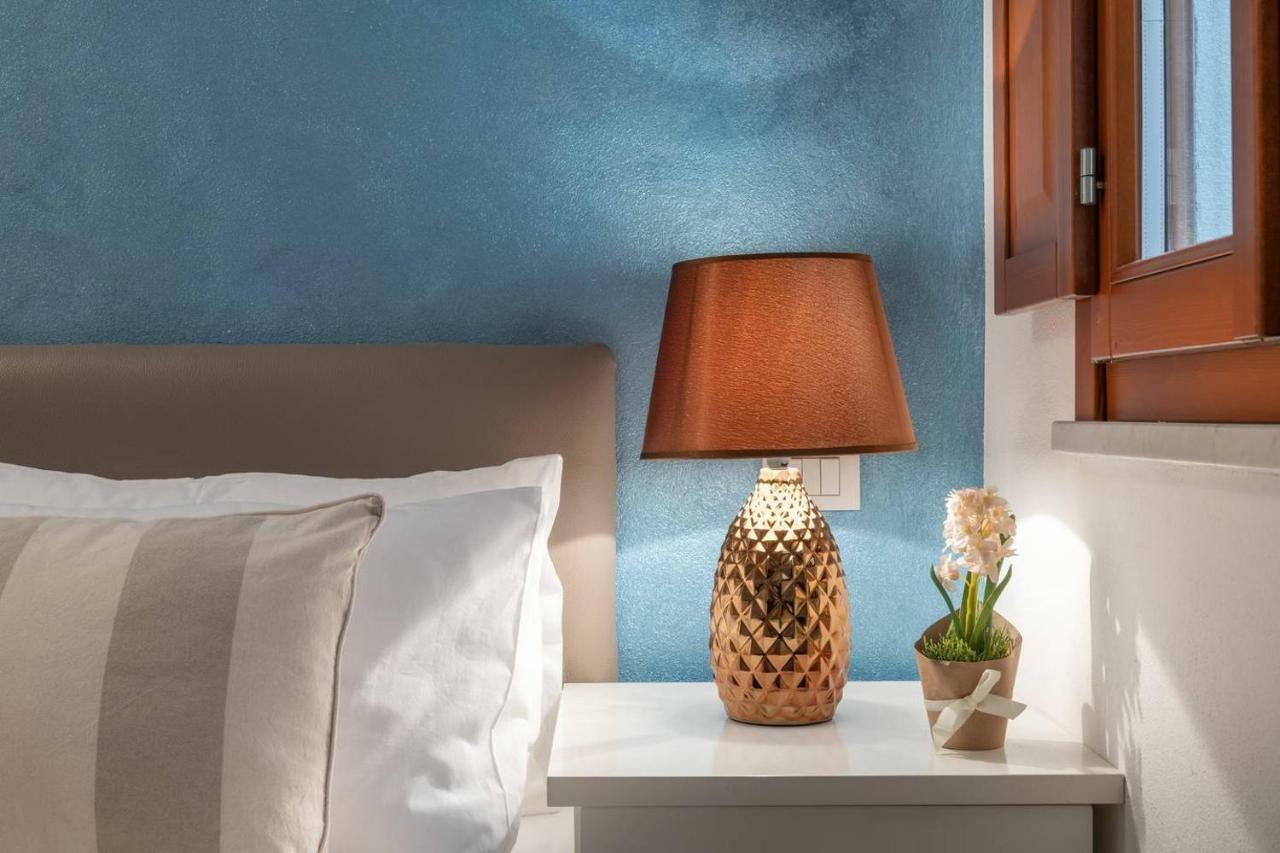 Mirti Boutique Apartment Heart Кальяри Экстерьер фото